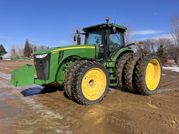  John Deere 8335R