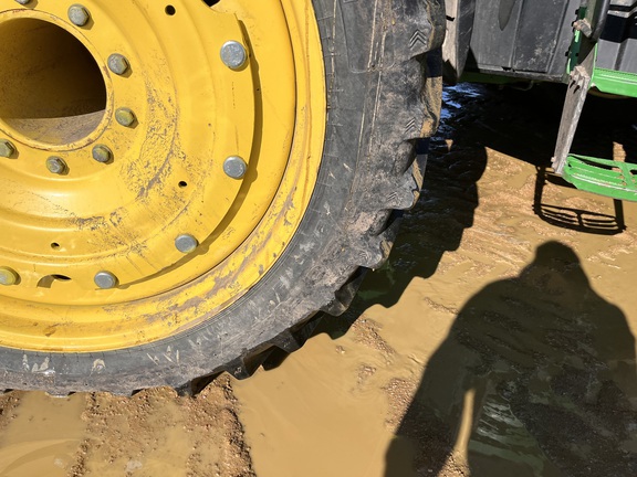 2012 John Deere 8335R - Photo10