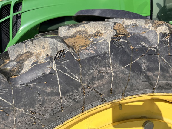 2012 John Deere 8335R - Photo11