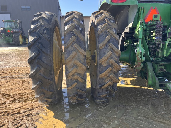 2012 John Deere 8335R - Photo25