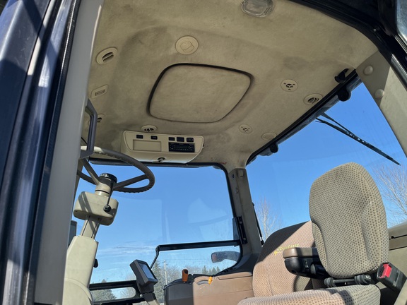 2012 John Deere 8335R - Photo36