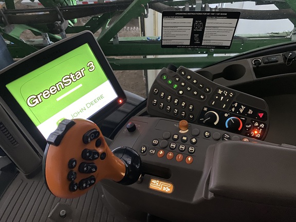 2014 John Deere R4038 - Photo11