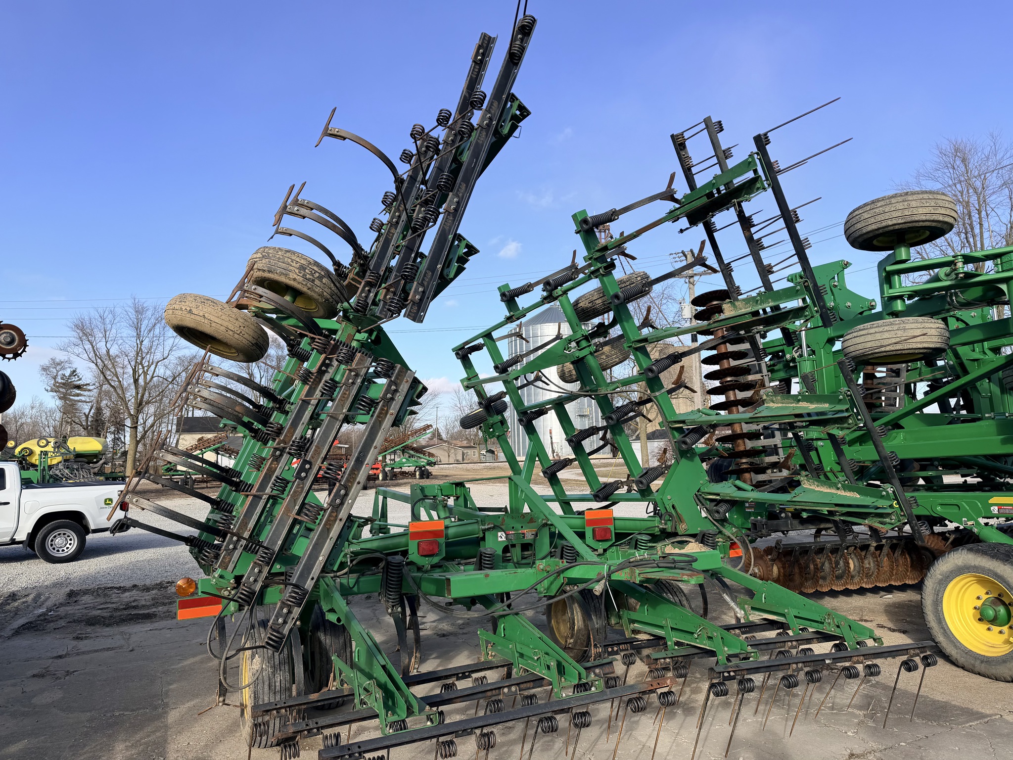 2003 John Deere 980 Image 4