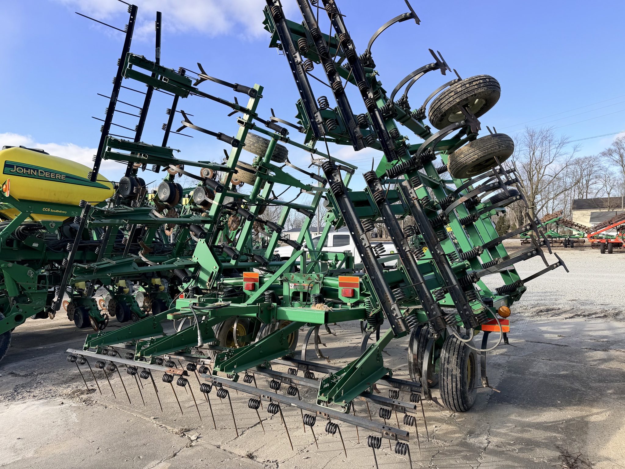 2003 John Deere 980 Image 5