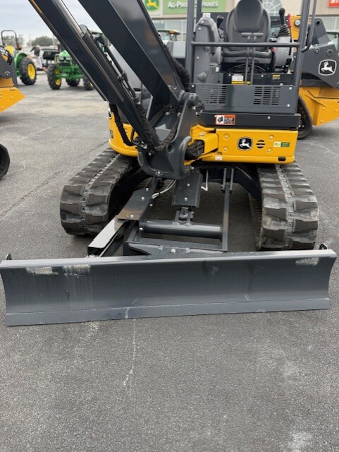 2025 John Deere 50 P Image 4