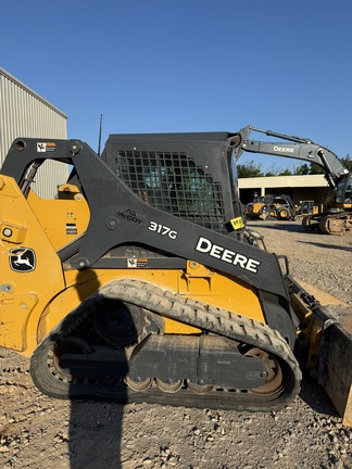 2019 John Deere 317G
