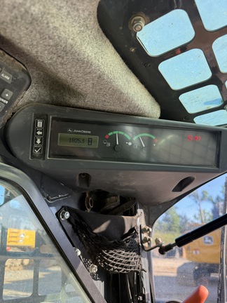 2019 John Deere 317G