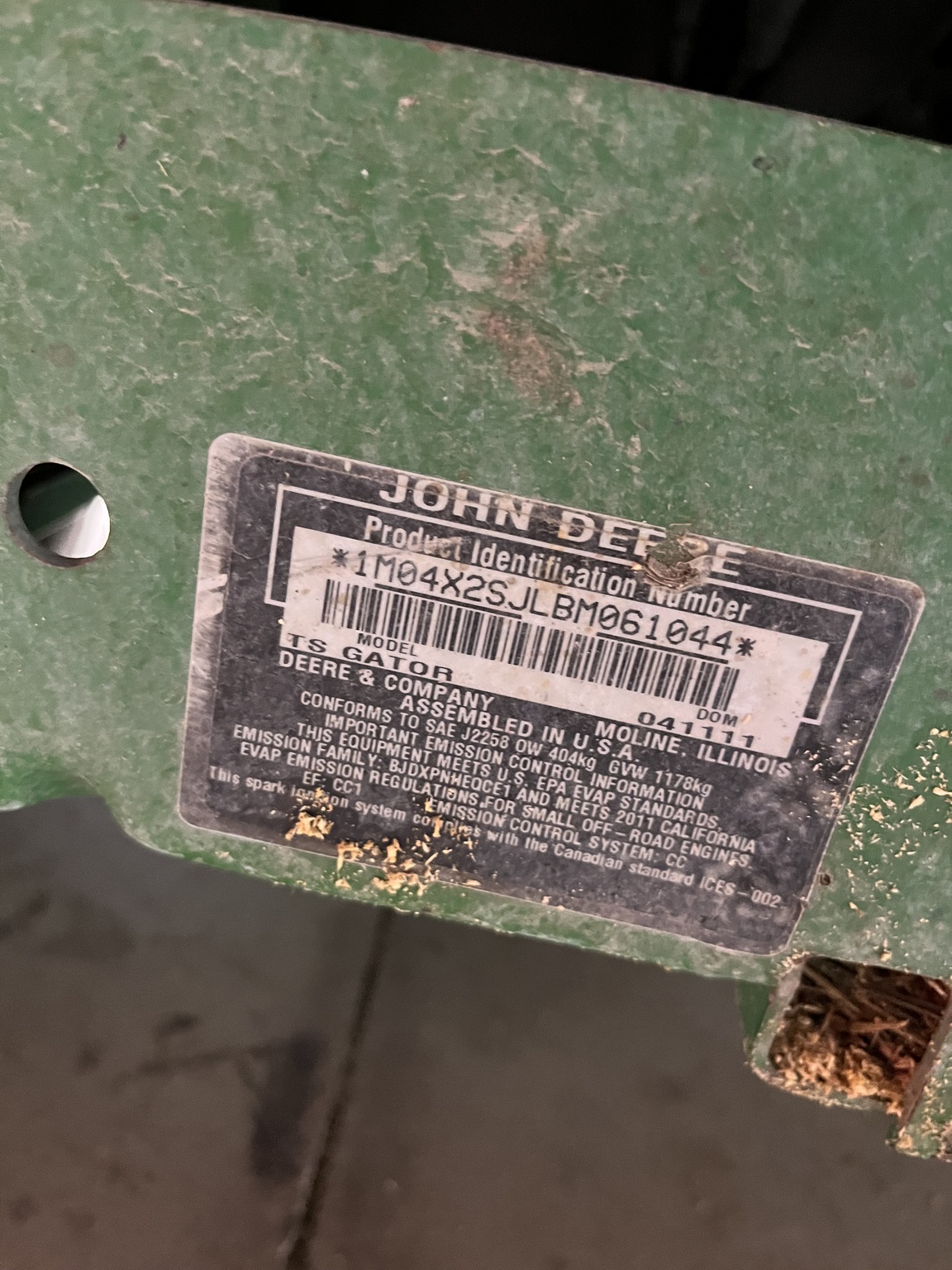 2011 John Deere TS 4X2 Image 28