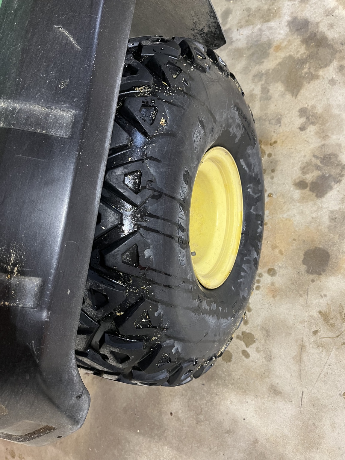 2011 John Deere TS 4X2 Image 8