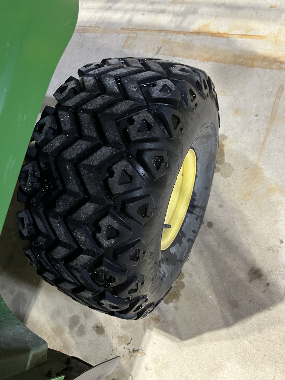 2011 John Deere TS 4X2 Image 9