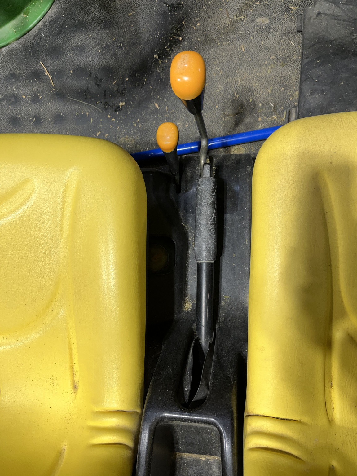 2011 John Deere TS 4X2 Image 17