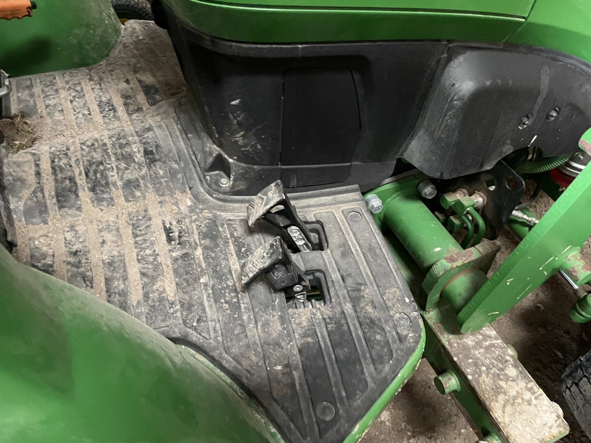  2022 John Deere 4066R at Heritage Tractor in Geneseo, IL