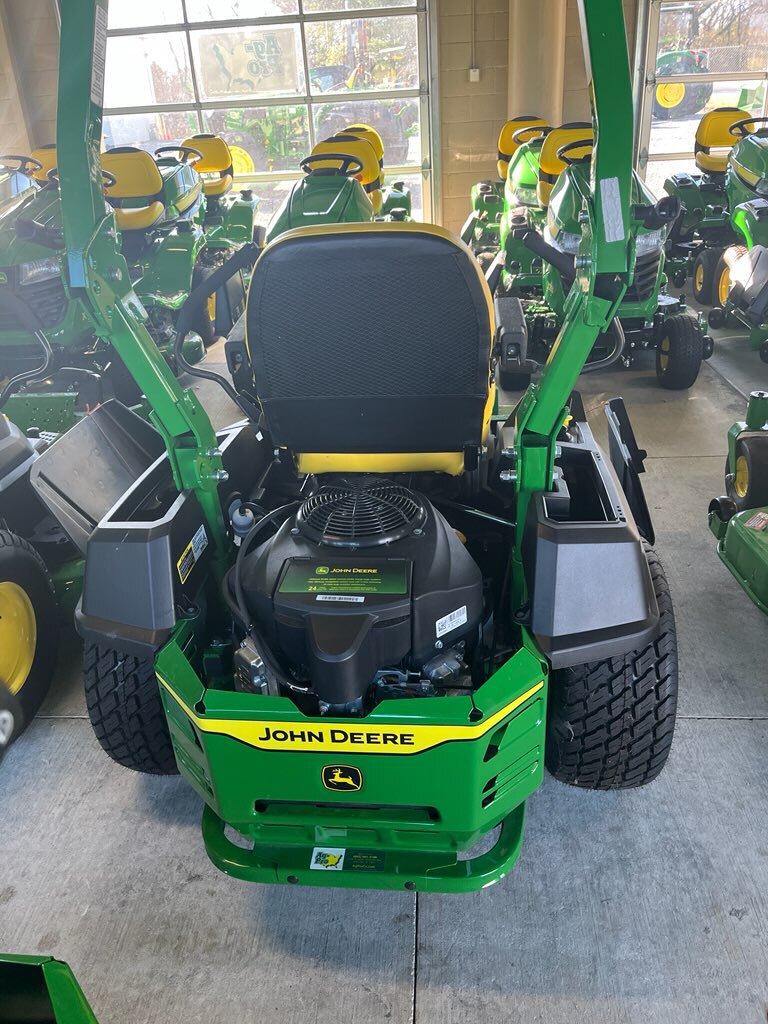 2025 John Deere Z530M Image 4