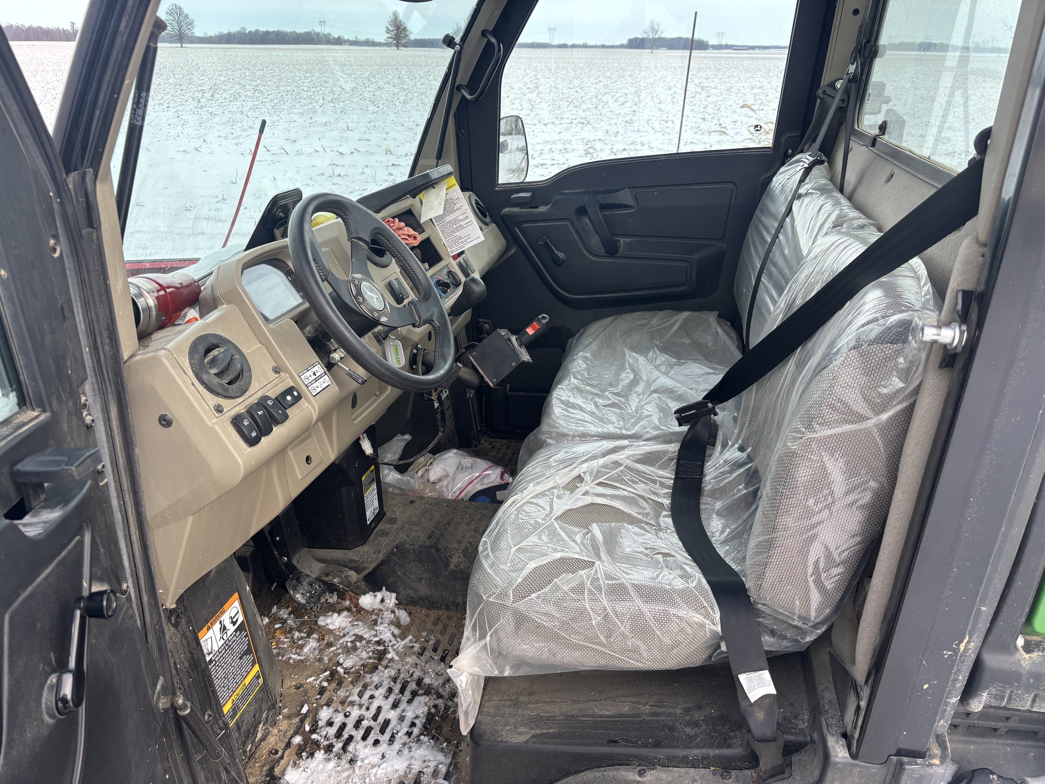 2024 John Deere XUV 835R Image 6