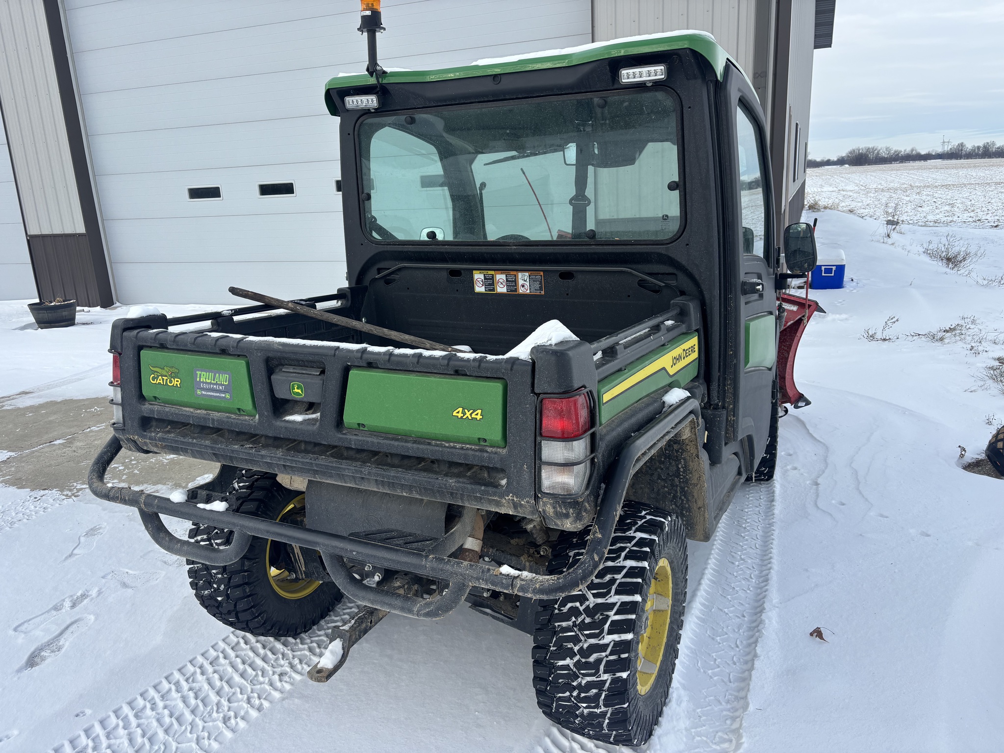2024 John Deere XUV 835R Image 11