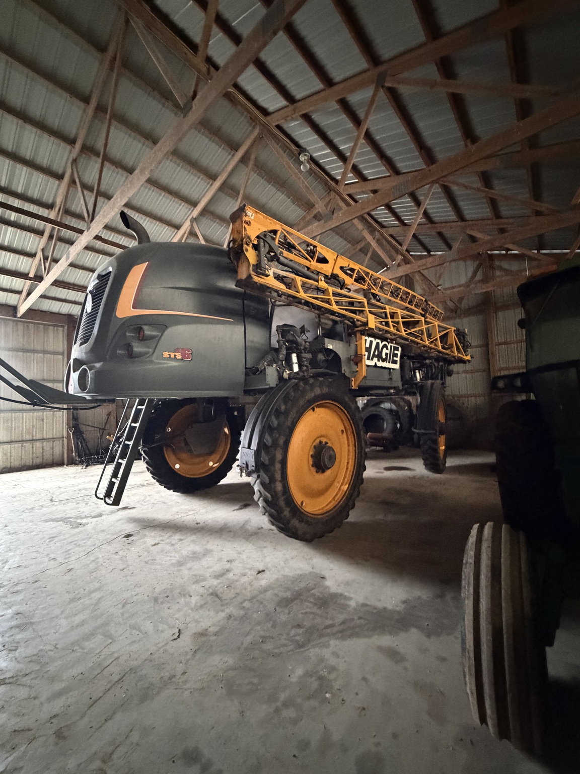  2016 Hagie STS16 at Heritage Tractor in Freeport, IL