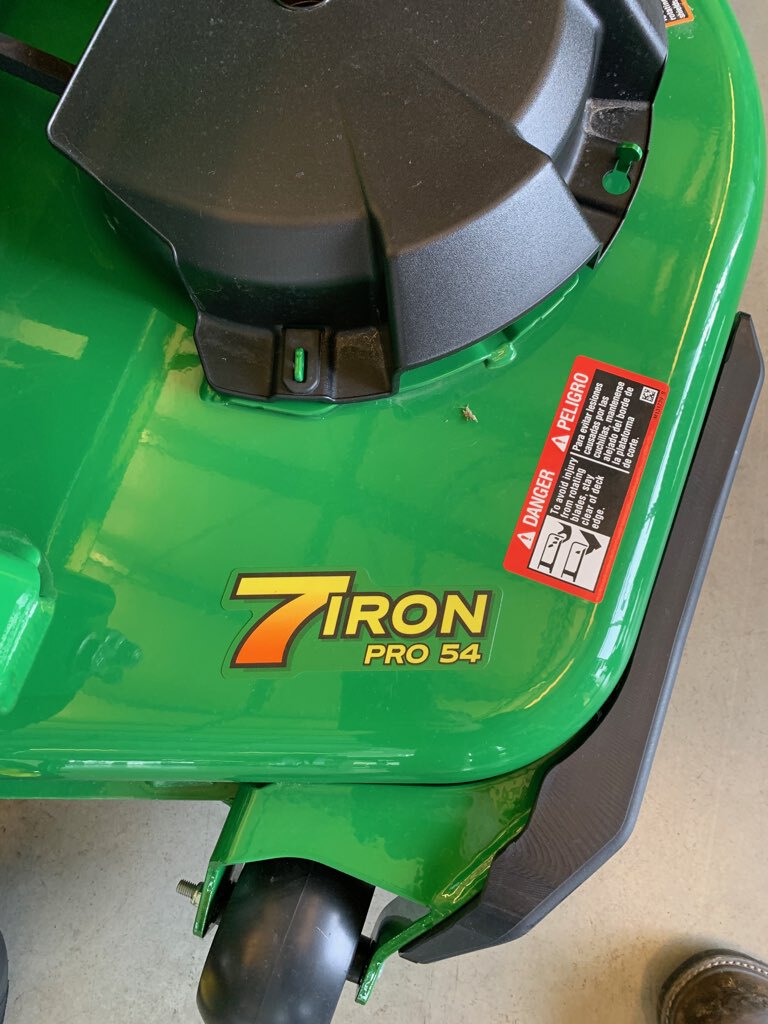 John Deere Q820M Image 3