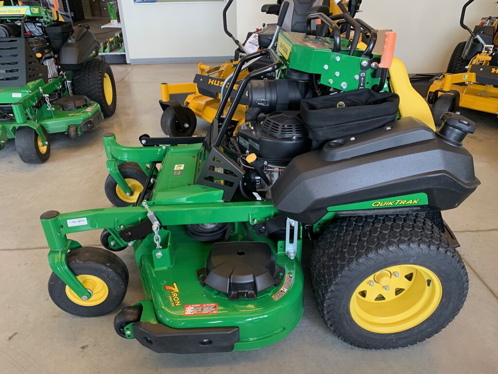 John Deere Q820M Image 4