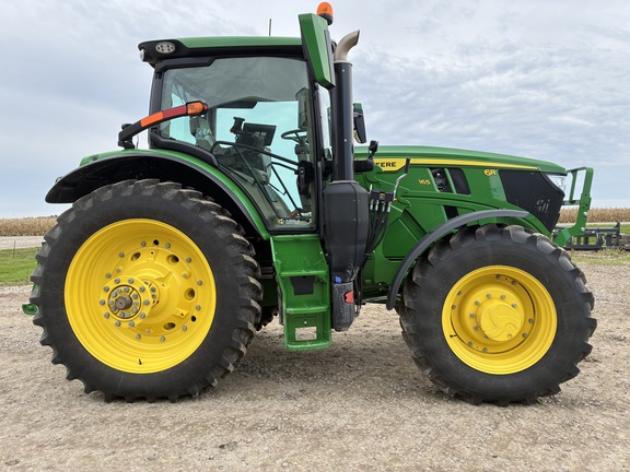2025 John Deere 6R 165 - Photo4