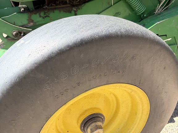 2007 John Deere 568 - Photo8