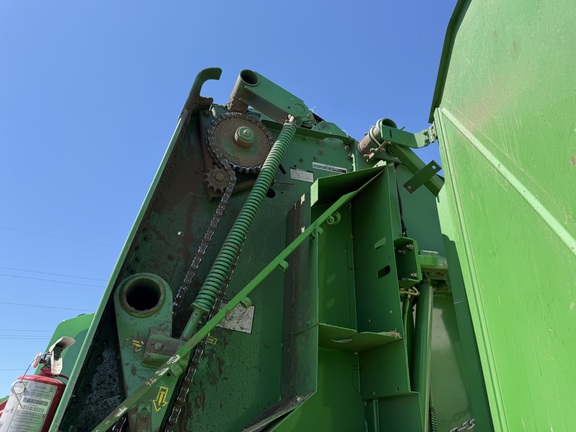 2007 John Deere 568 - Photo27
