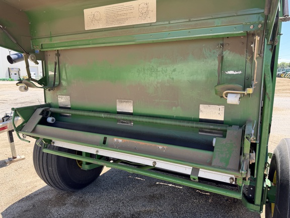 2007 John Deere 568 - Photo29