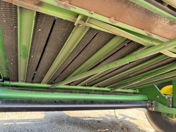 2007 John Deere 568 - Photo31