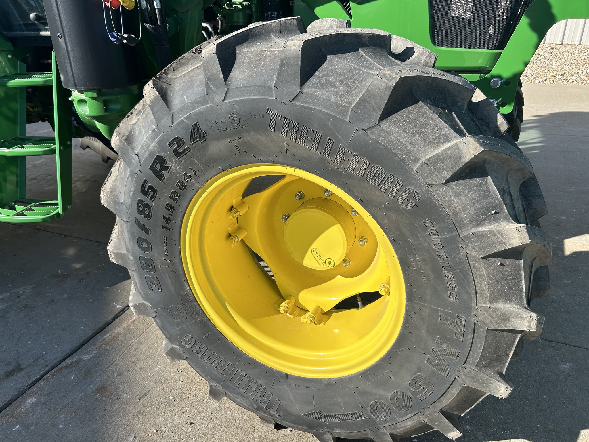  2023 John Deere 6105E at Heritage Tractor in Topeka, KS