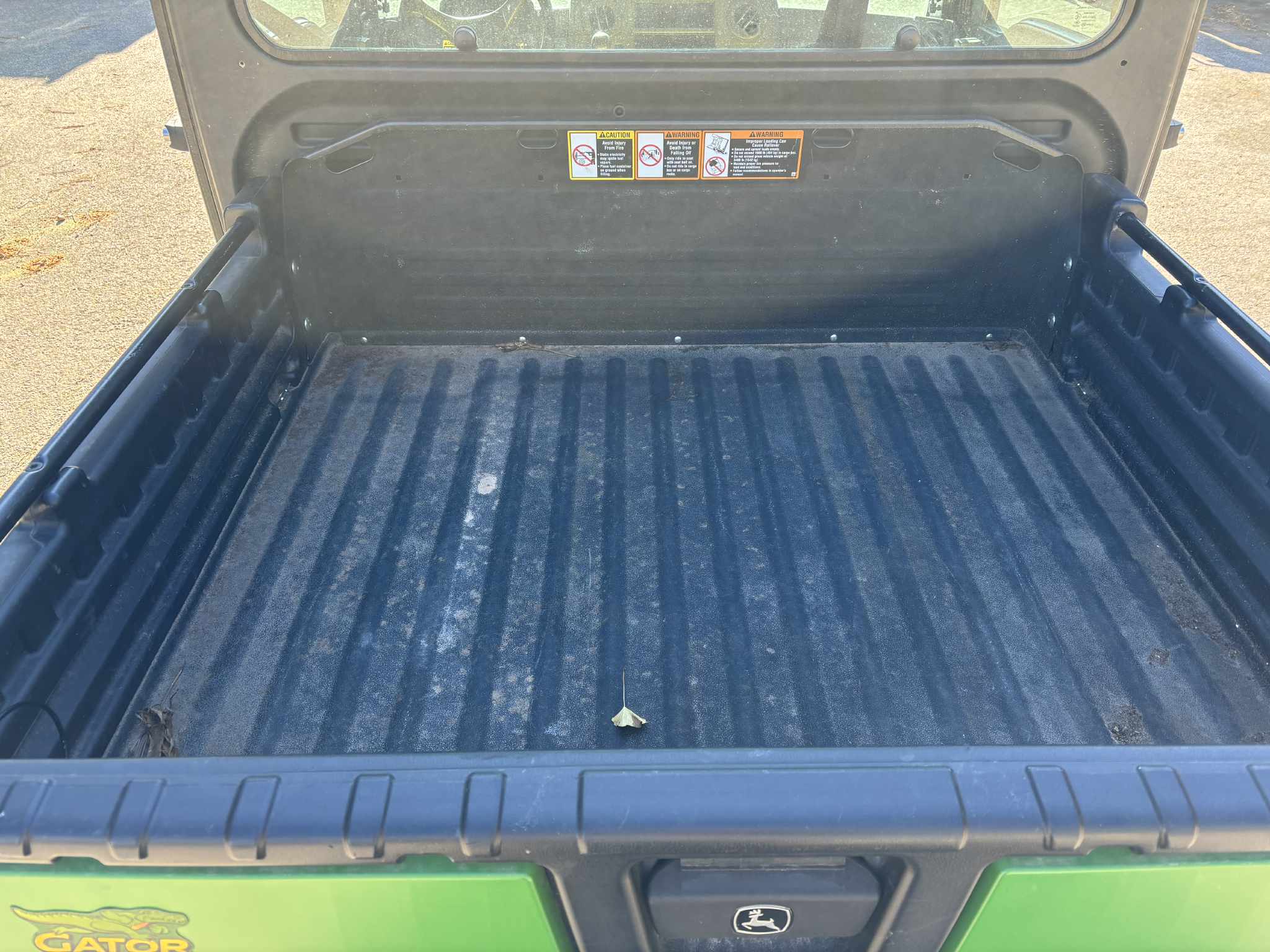 2018 John Deere XUV 835M Image 5