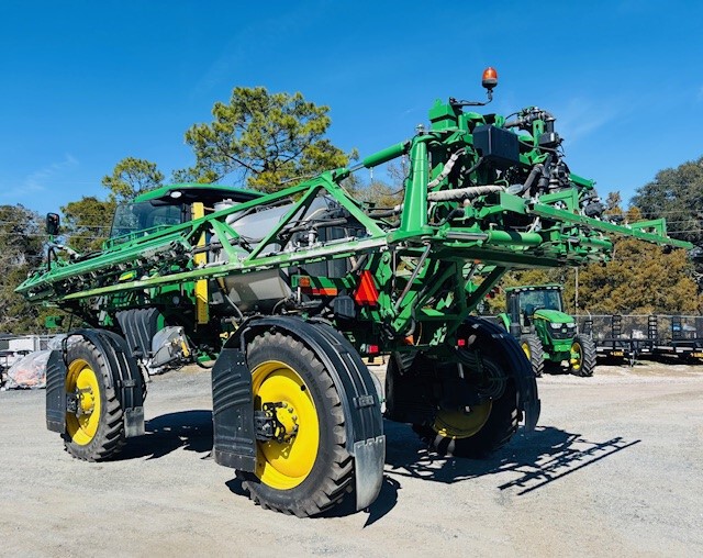 2021 John Deere R4038 Image 3
