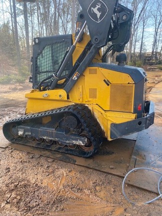 2022 John Deere 333G-2