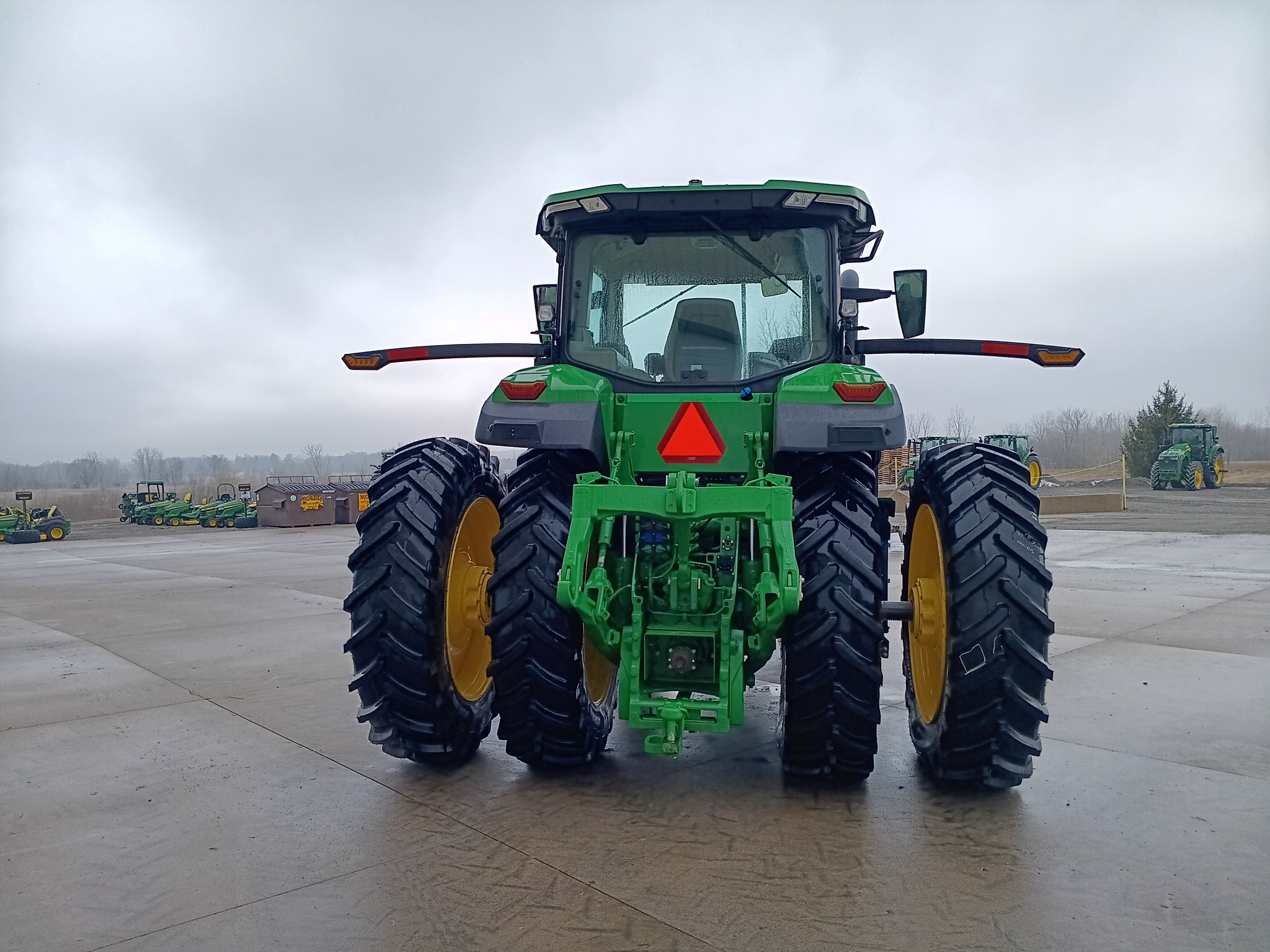 2024 John Deere 8R 250 Image 4