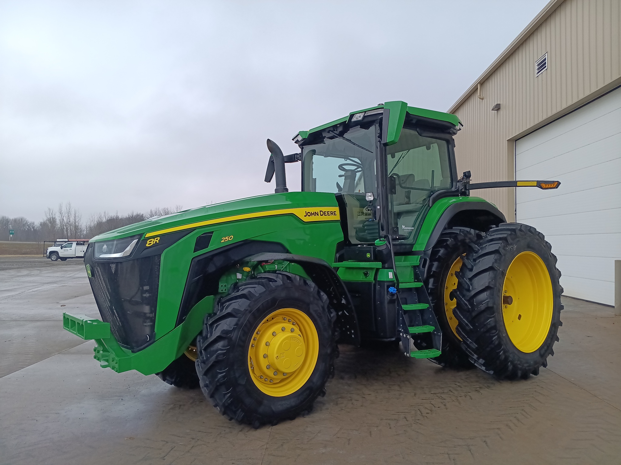 2024 John Deere 8R 250 Image 7