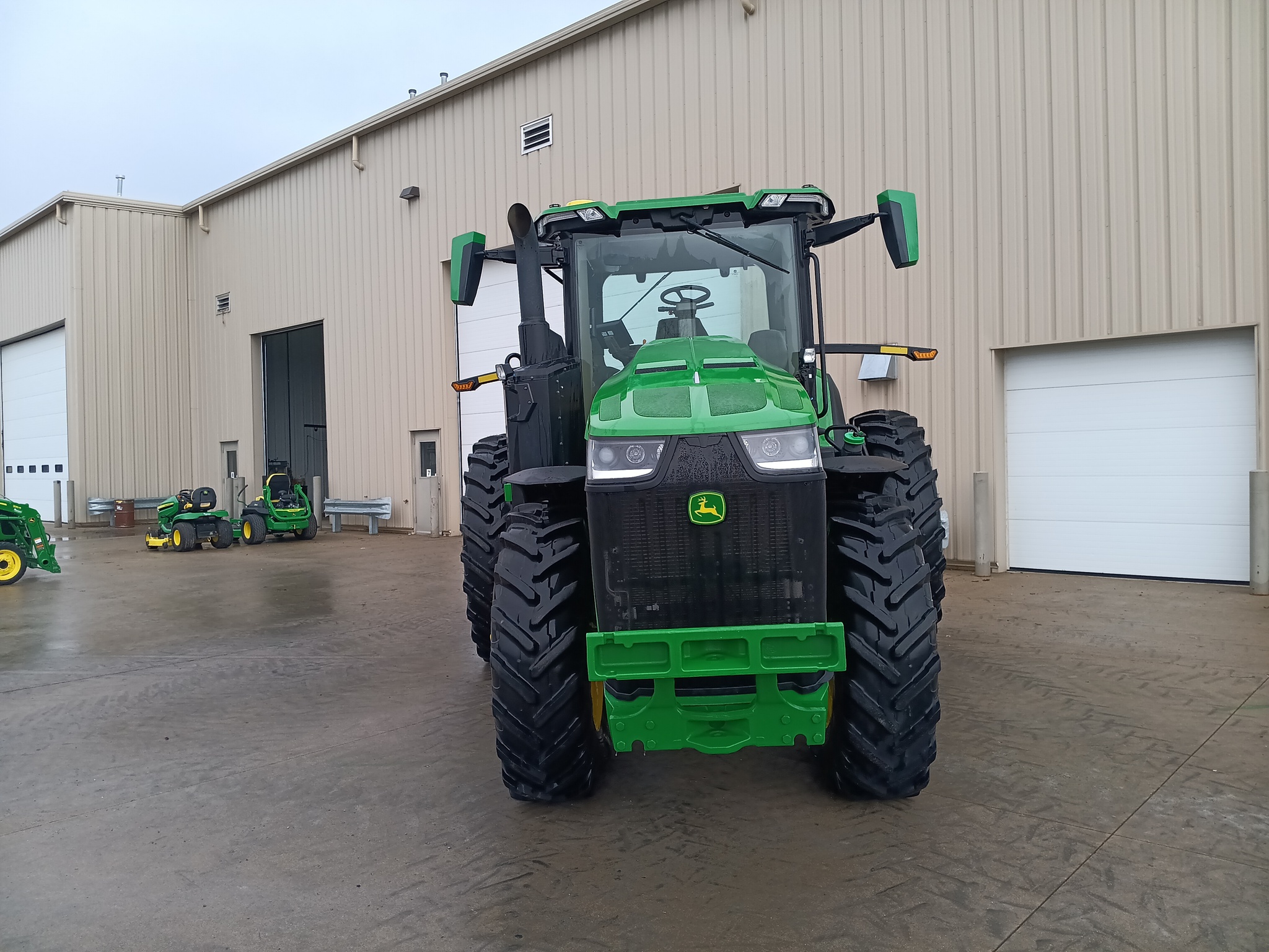 2024 John Deere 8R 250 Image 8