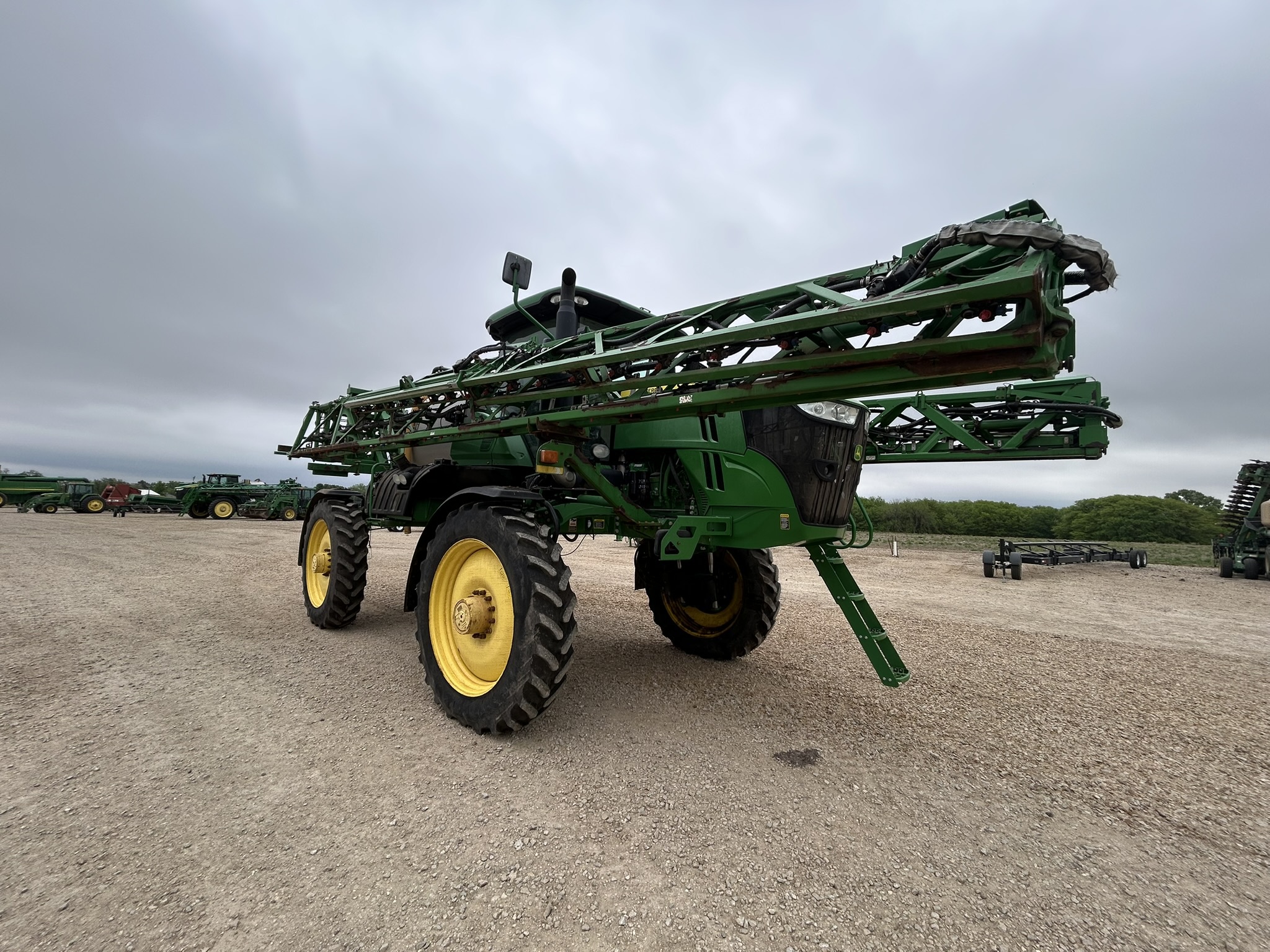 2016 John Deere R4038 Image 7