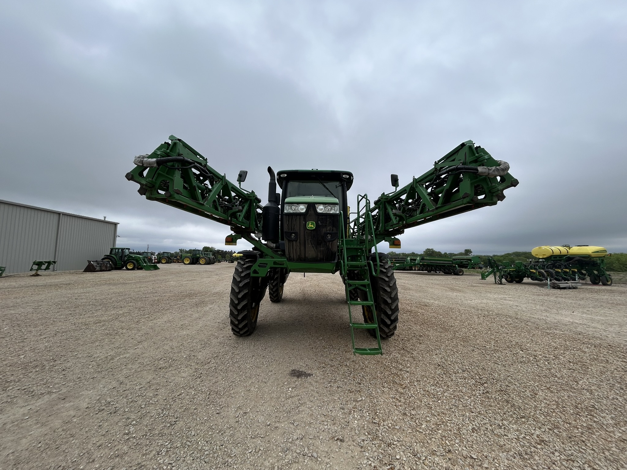 2016 John Deere R4038 Image 8