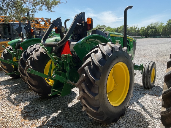 Photo of 2022 John Deere 5055E