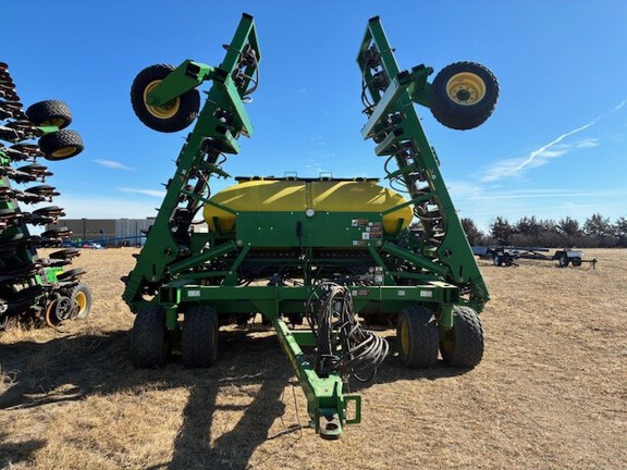 2010 John Deere 1990 Used Equipment