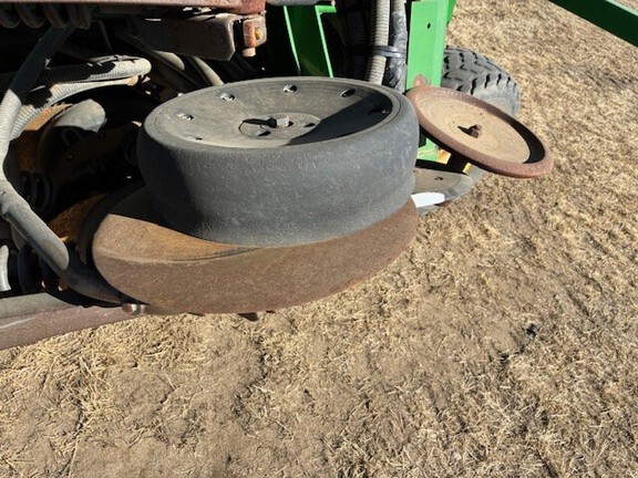 2010 John Deere 1990 (5th thumbnail)