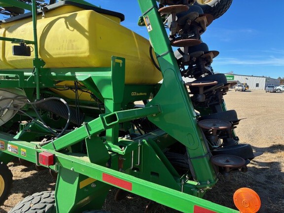 2010 John Deere 1990 (8th thumbnail)