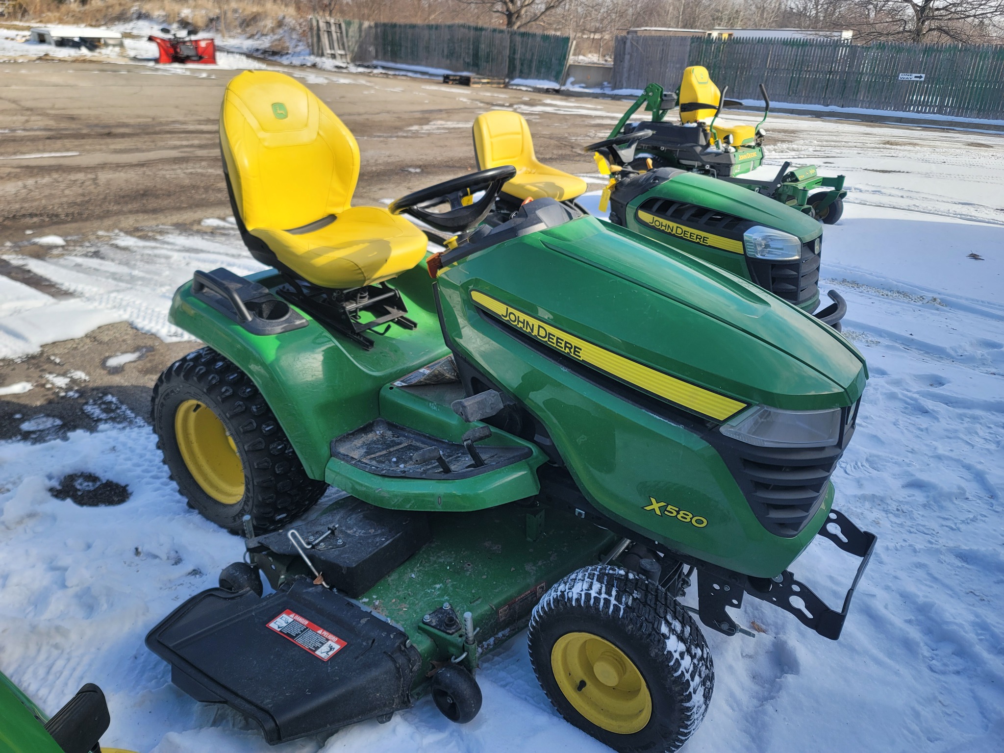 2023 John Deere X580