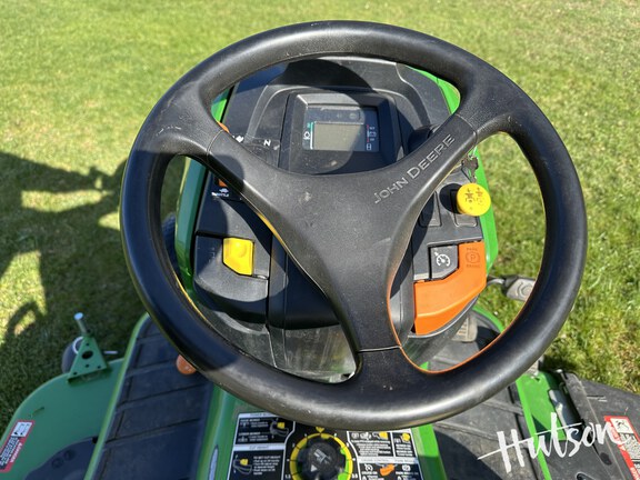 Photo of 2023 John Deere X580
