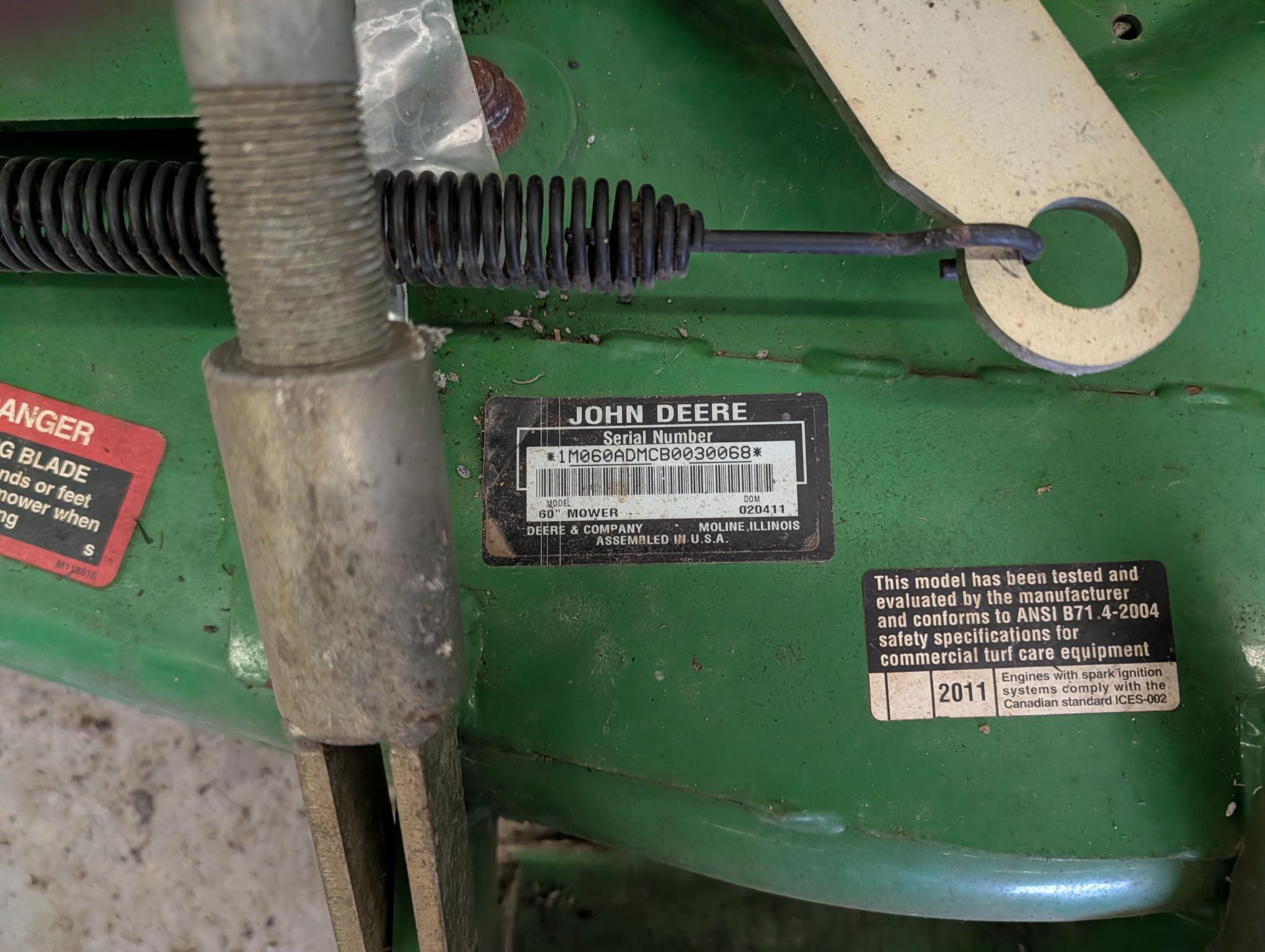 2011 John Deere 3520 Image 5