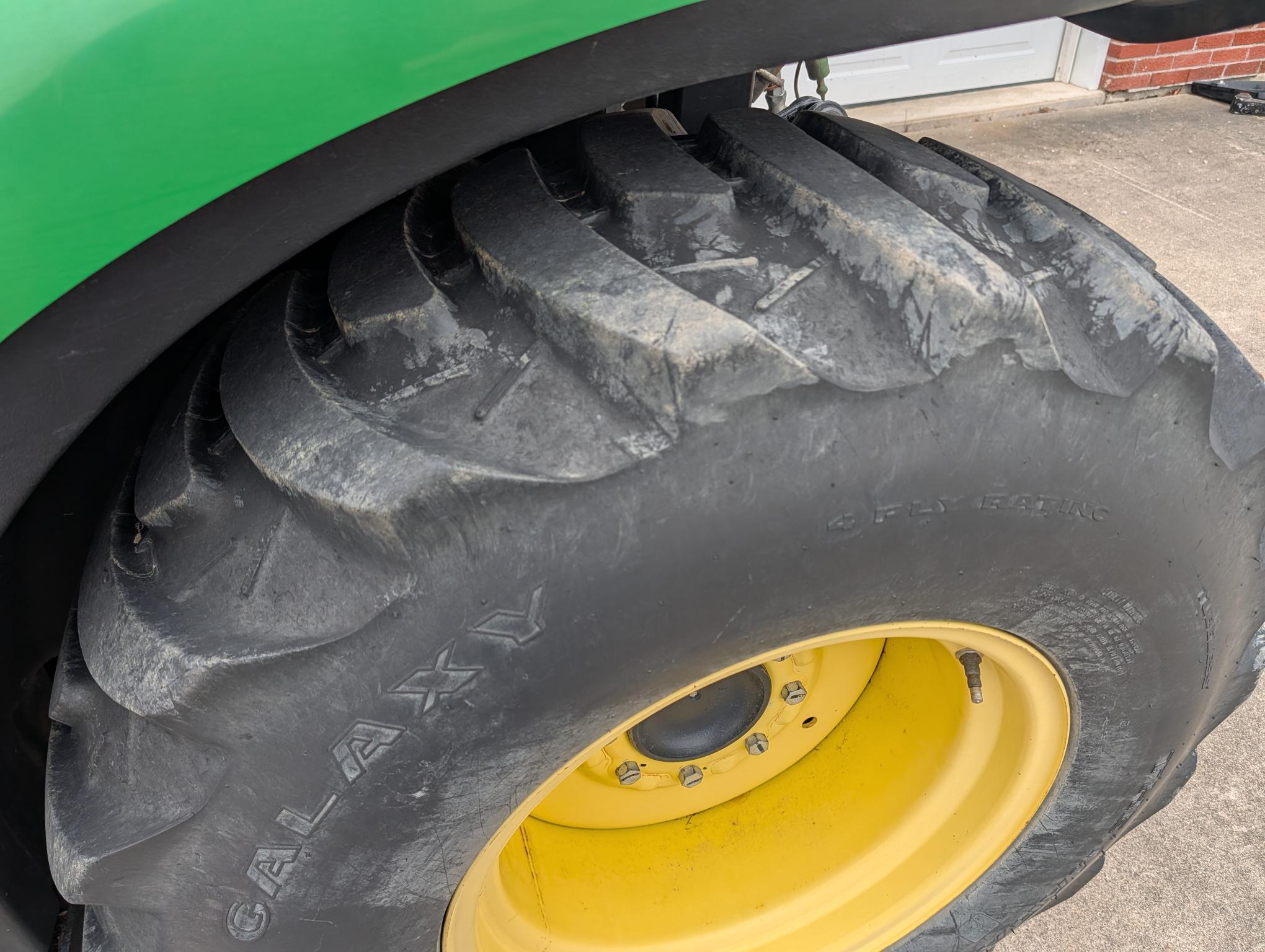 2011 John Deere 3520 Image 7