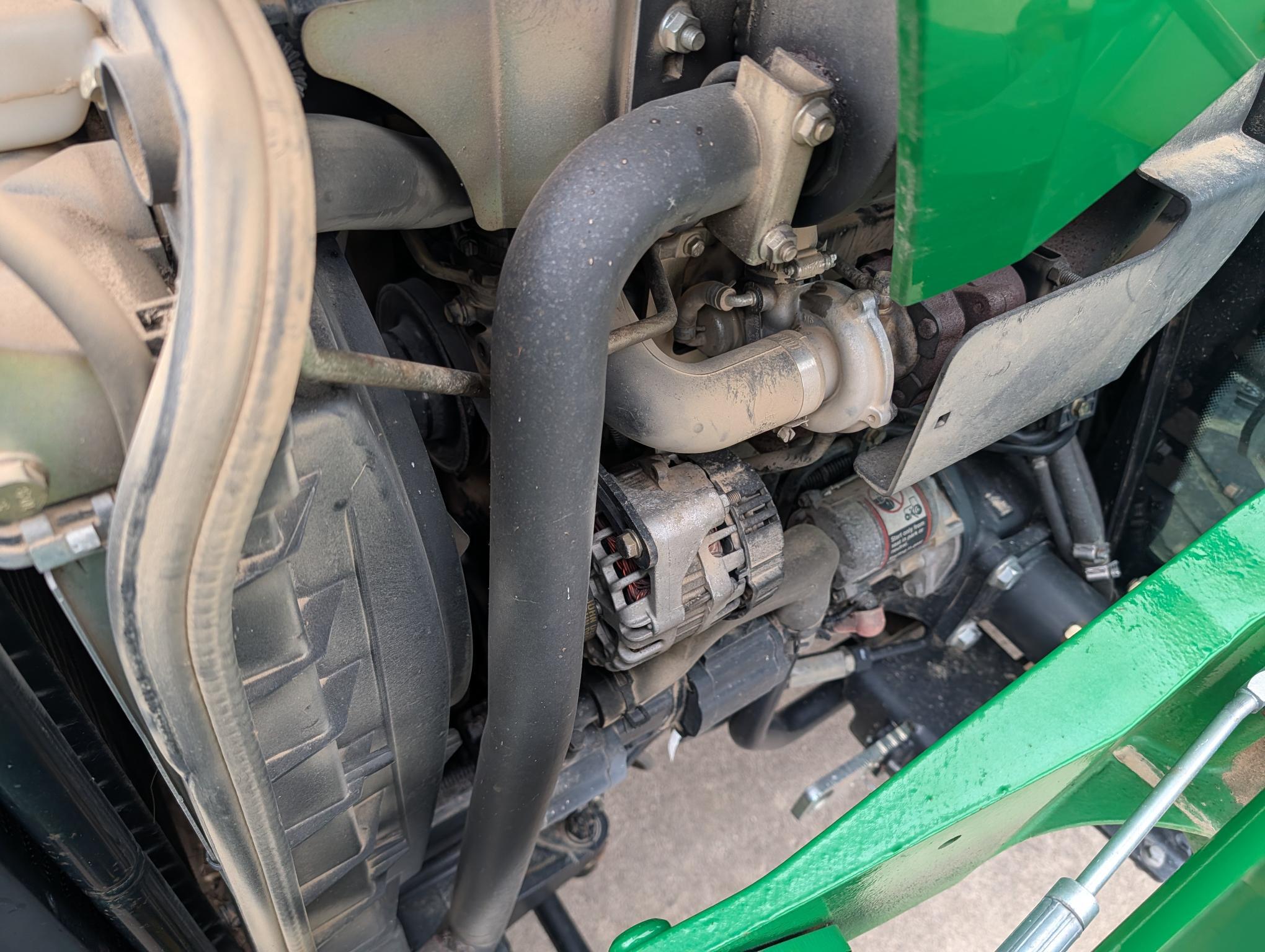 2011 John Deere 3520 Image 12