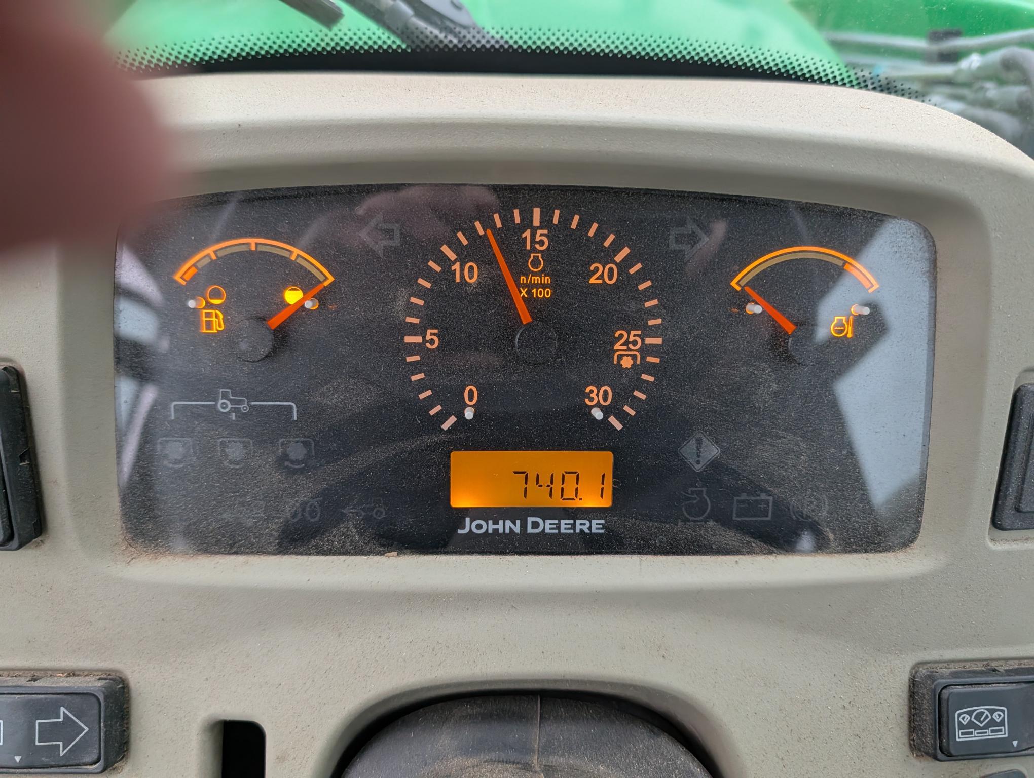 2011 John Deere 3520 Image 13