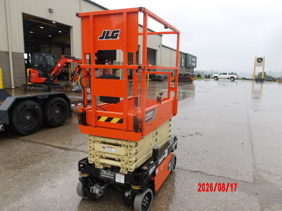 2026 JLG ES1930M