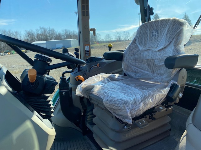 2016 John Deere 5085M Image 7