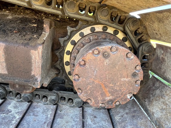 2011 John Deere 200D LC-5