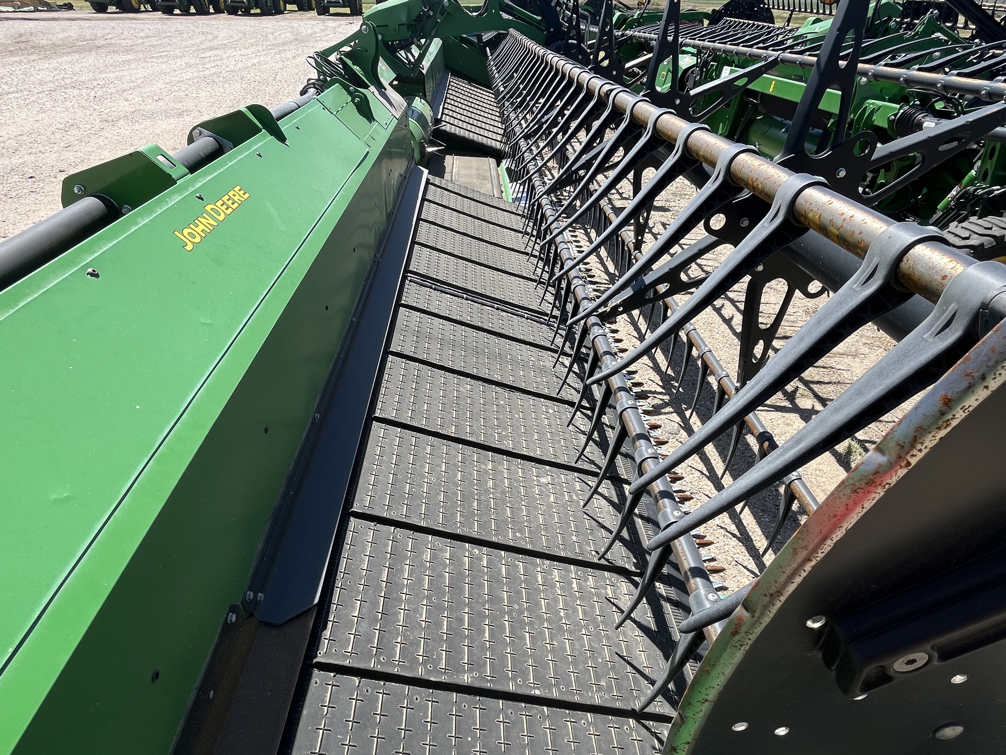 2024 John Deere HD35R Image 7